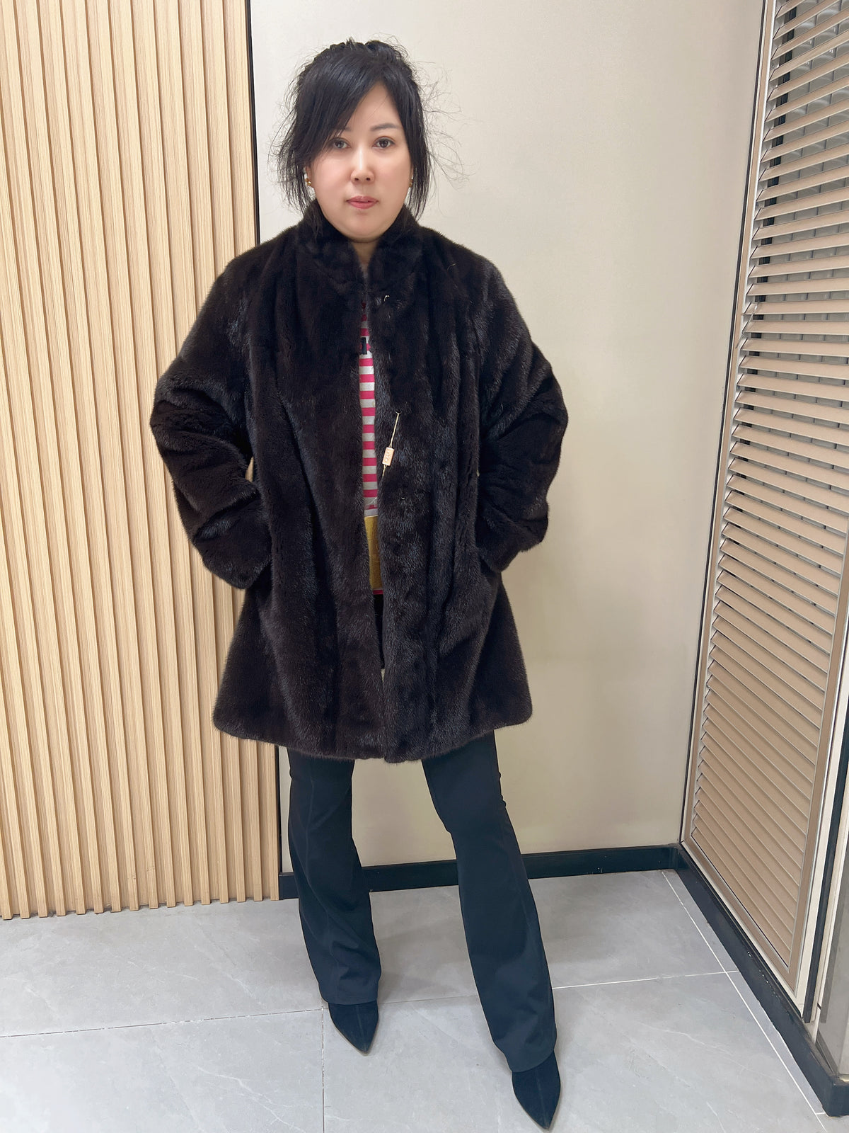 No. 311 Dark Brown Stand-Collar Mink Fur Coat
