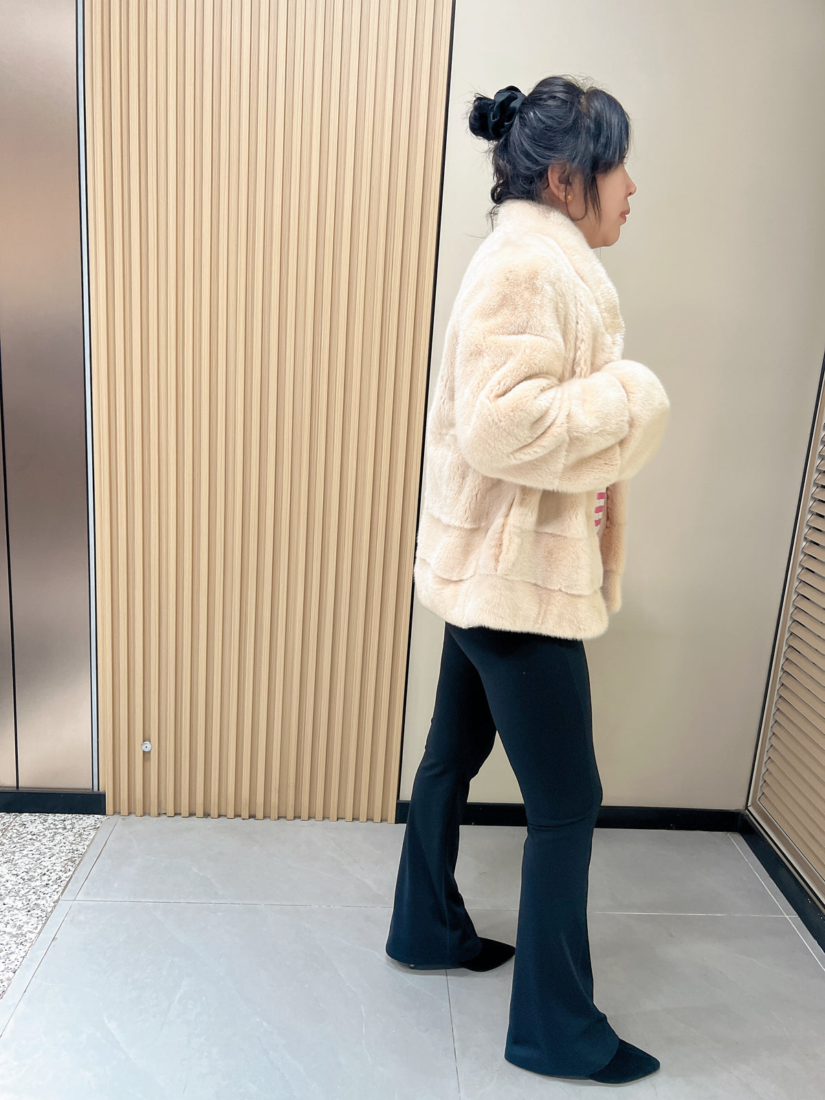 No. 300 Light Beige Stand-Collar Mink Fur Coat