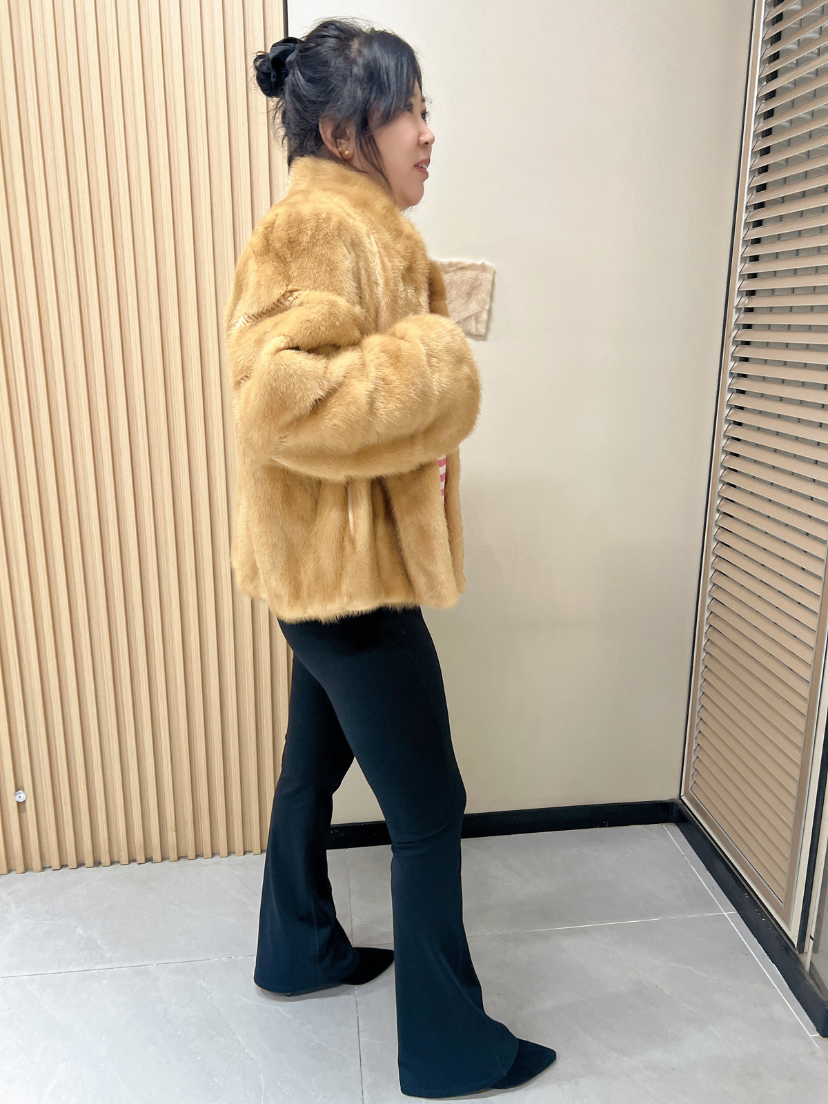 No. 310 Golden Stand-Collar Mink Fur Coat