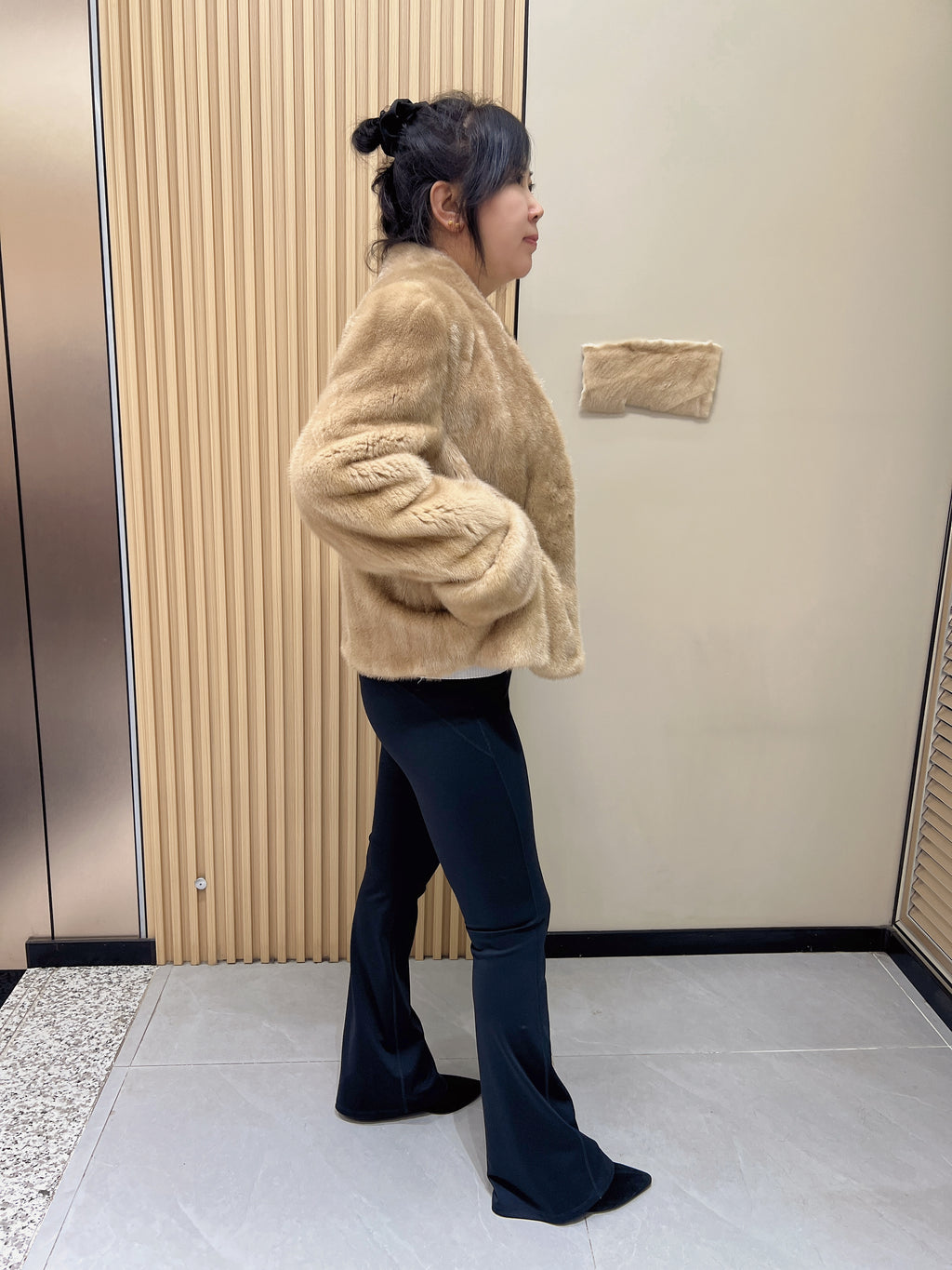 No. 335 Light Brown V-Neck Mink Fur Coat (with Cuffed Sleeves)