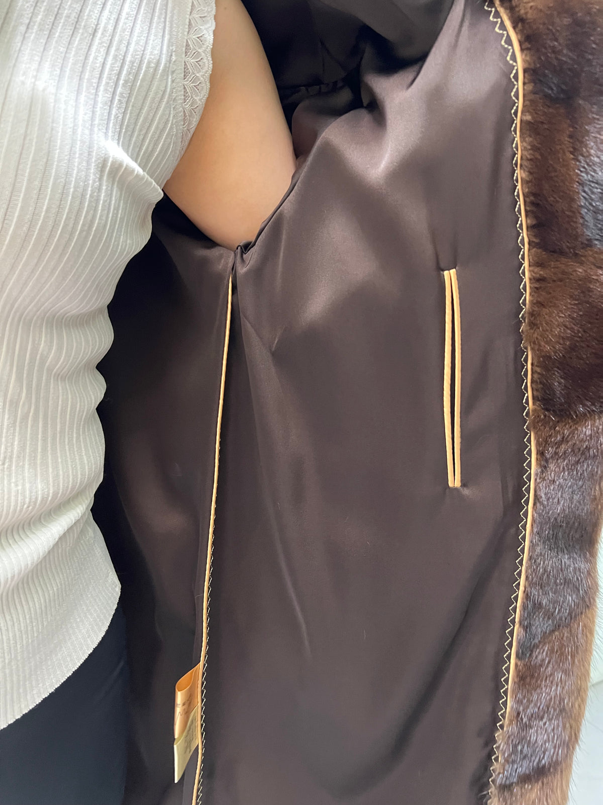 No. 330 Brown Mink Fur Coat (with convertible stand collar)