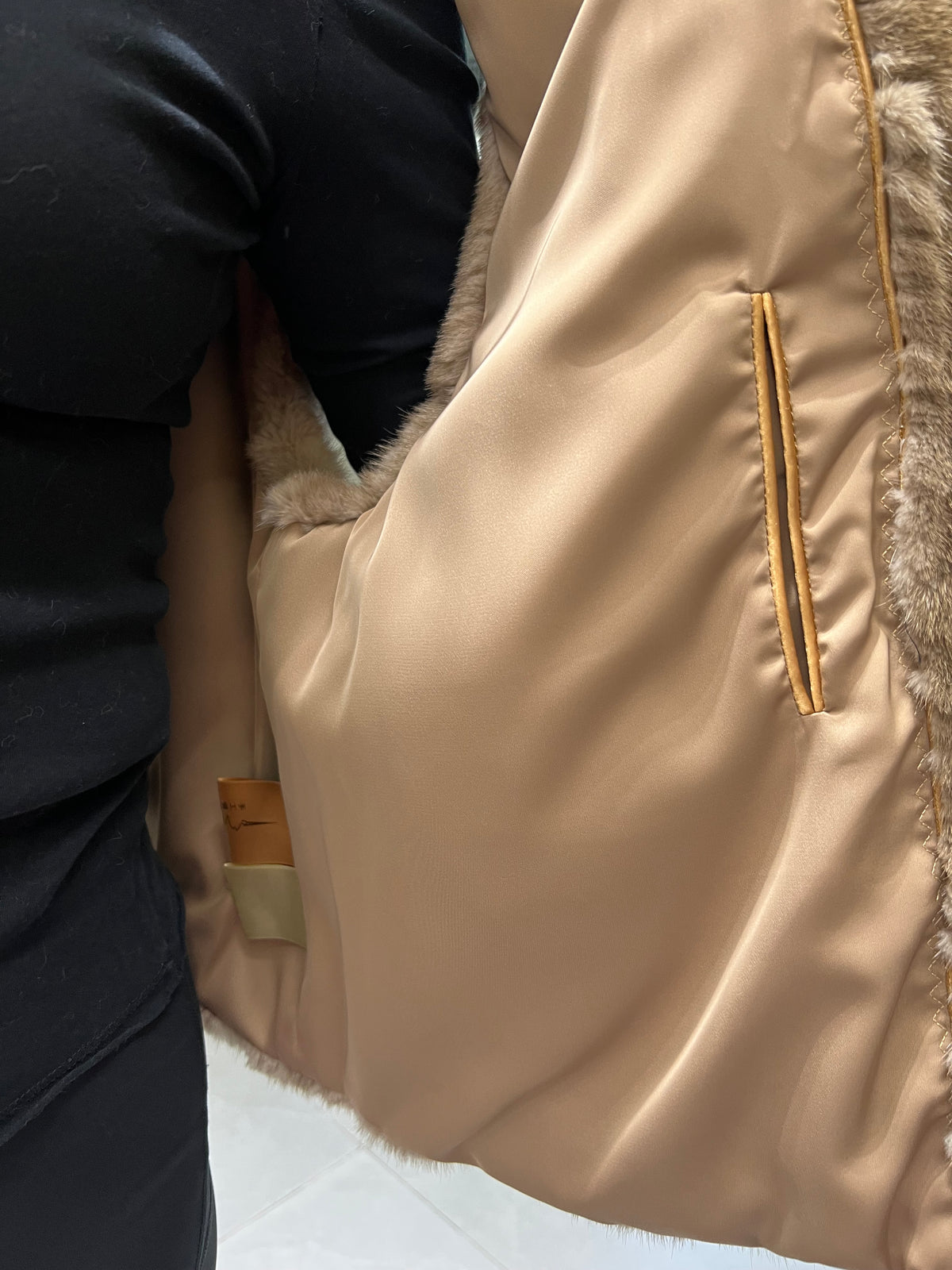 No. 289 Light Brown Stand-Collar Vest