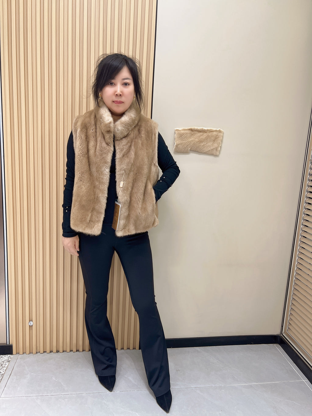 No. 289 Light Brown Stand-Collar Vest