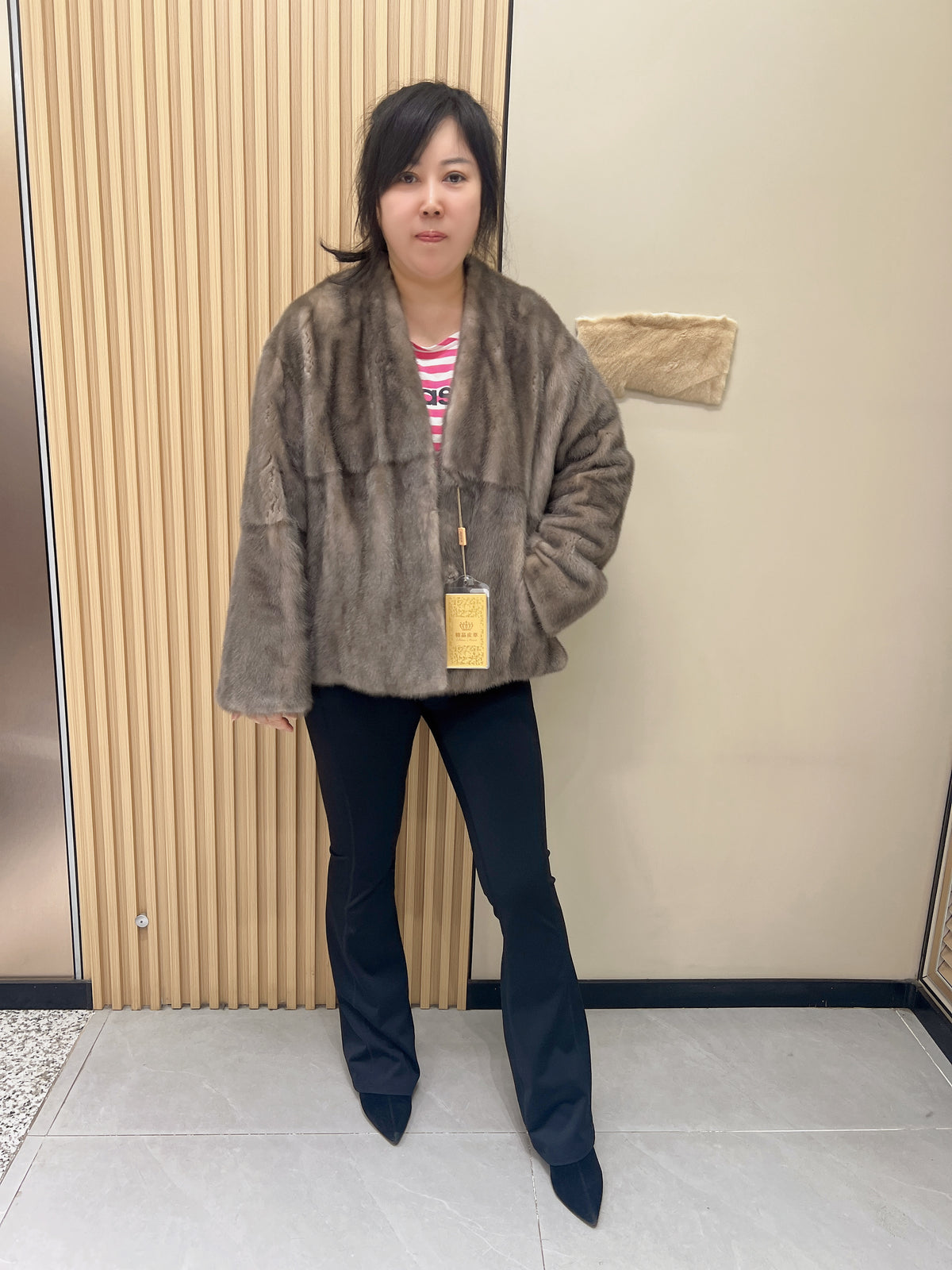 No. 363 Grey V-neck mink fur coat