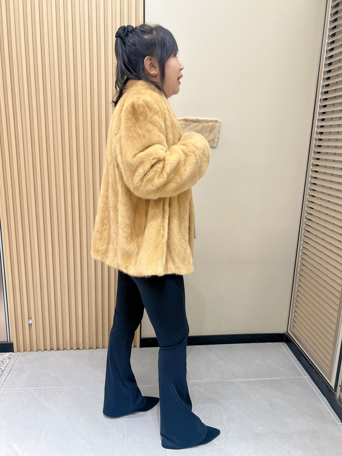 No. 350 Gold V-Neck Mink Fur Coat