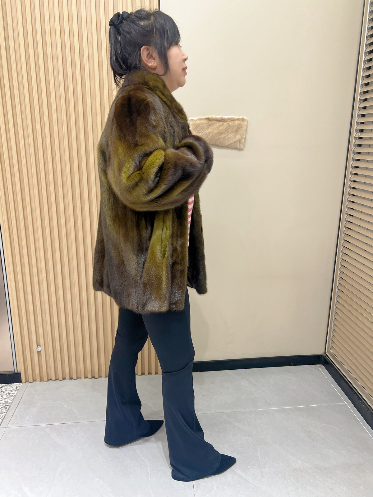 No. 348 Turquoise Stand-Collar Mink Fur Coat