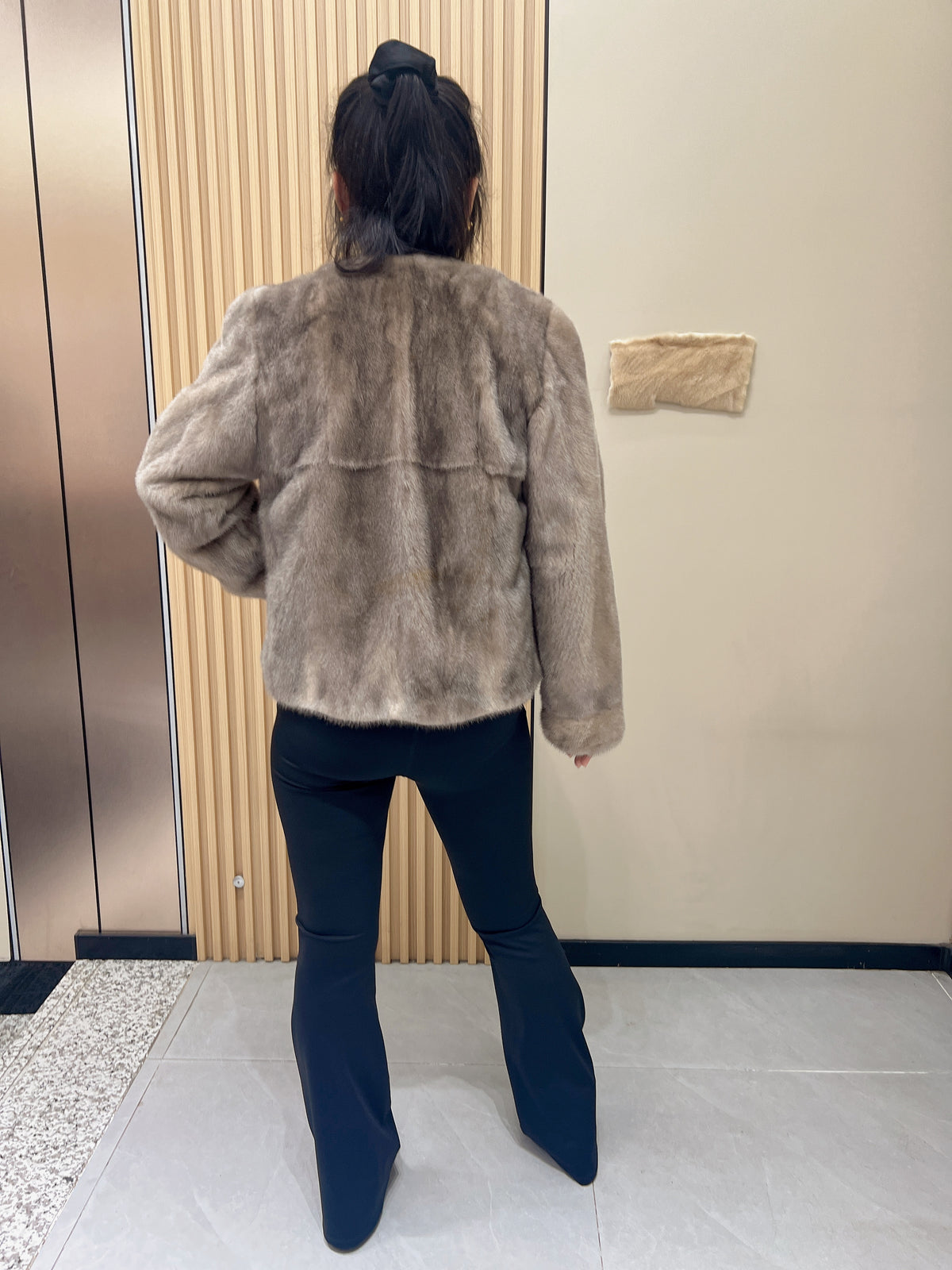 No. 347 Grey V-neck mink fur coat