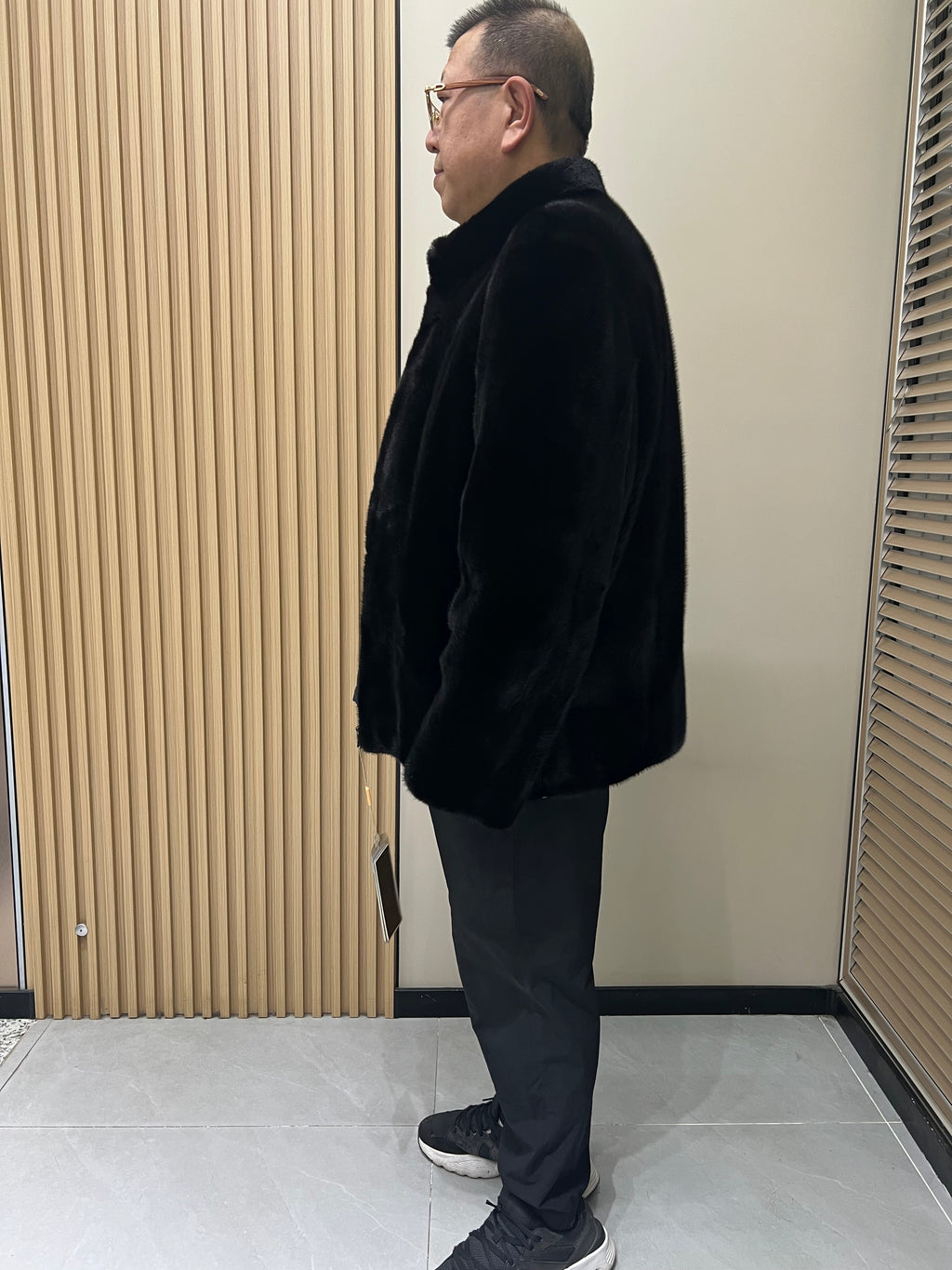 No. 343 Men's Black Stand-Collar Zippered Mink Fur Coat