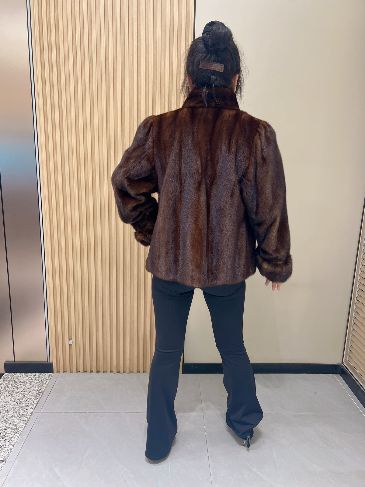 No. 336 Dark Brown Stand-Collar Mink Fur Coat (with Cuffed Sleeves)