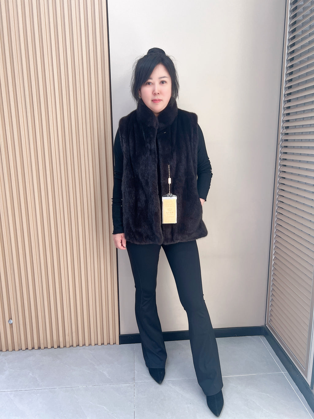 No. 370 Dark Brown Stand-Collar Mink Fur Vest
