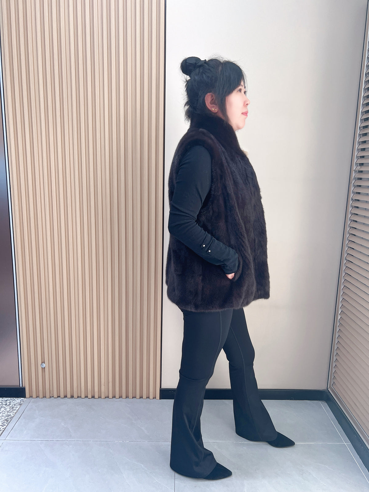 No. 370 Dark Brown Stand-Collar Mink Fur Vest