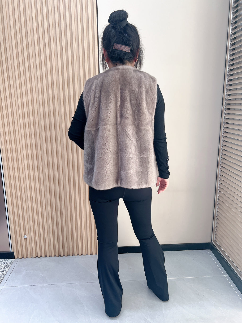 No. 367 Light Brown Collarless Mink Fur Vest