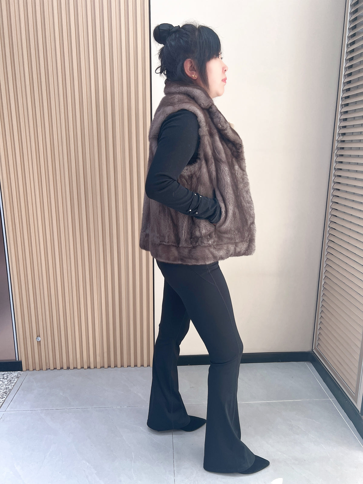 No. 365 Grey Mink Fur Vest (Suit Collar)