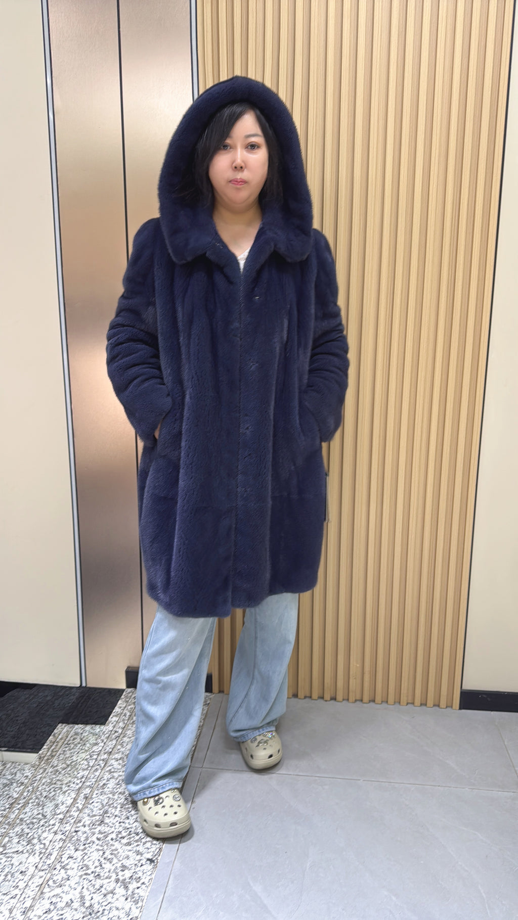 No. 007 Long, hooded dark blue velvet-finish mink coat