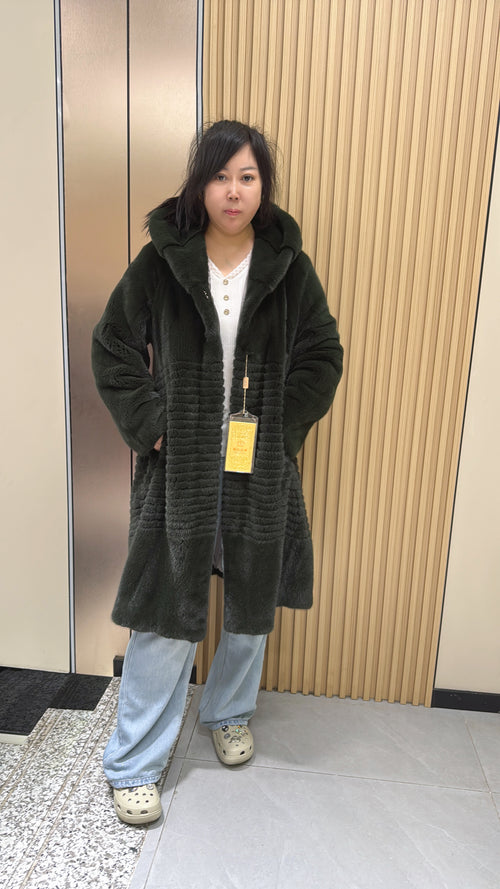 004 Dark green hooded carved-pattern velvet-finish mink coat