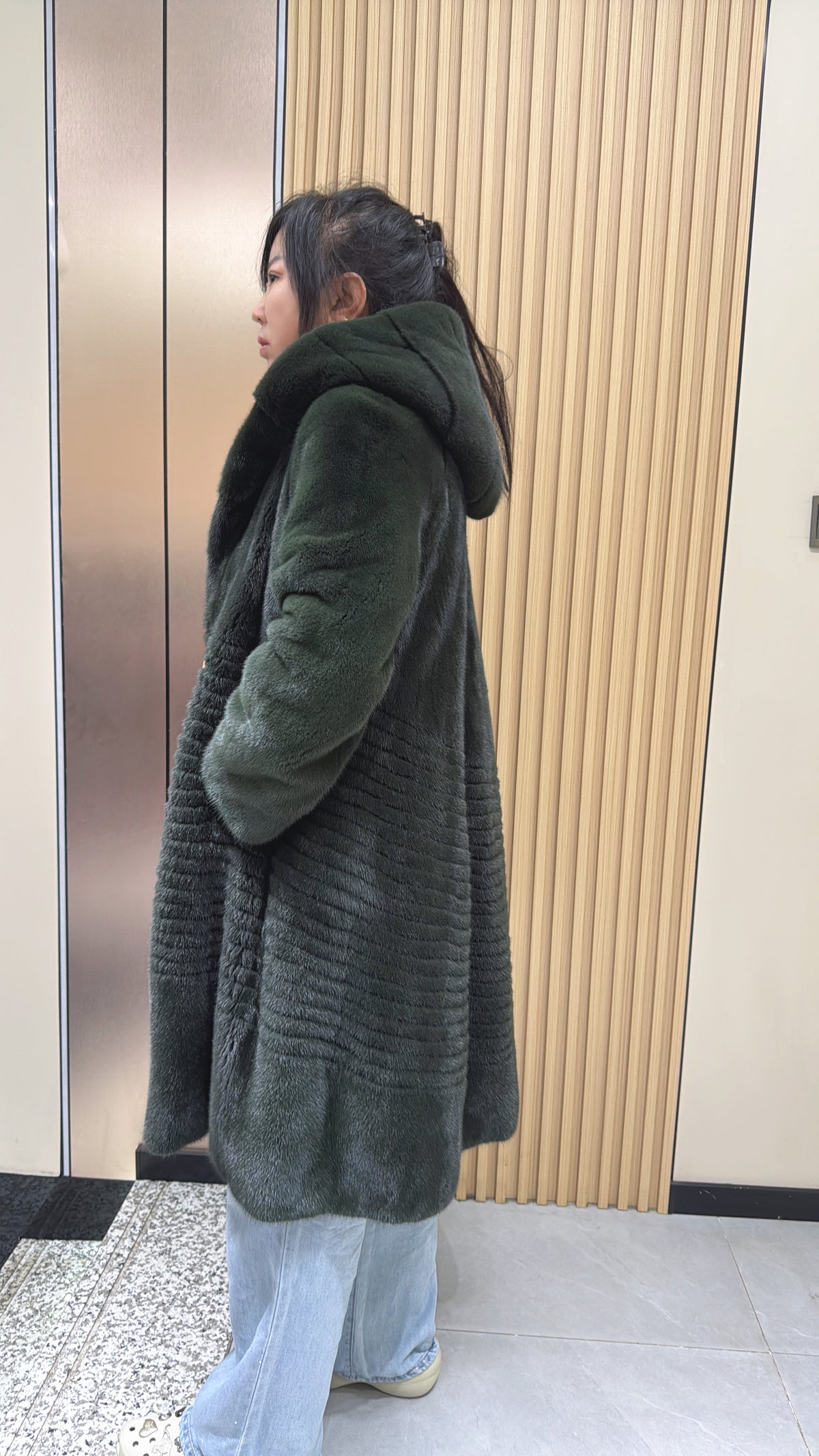 No. 004 Dark green hooded carved-pattern velvet-finish mink coat