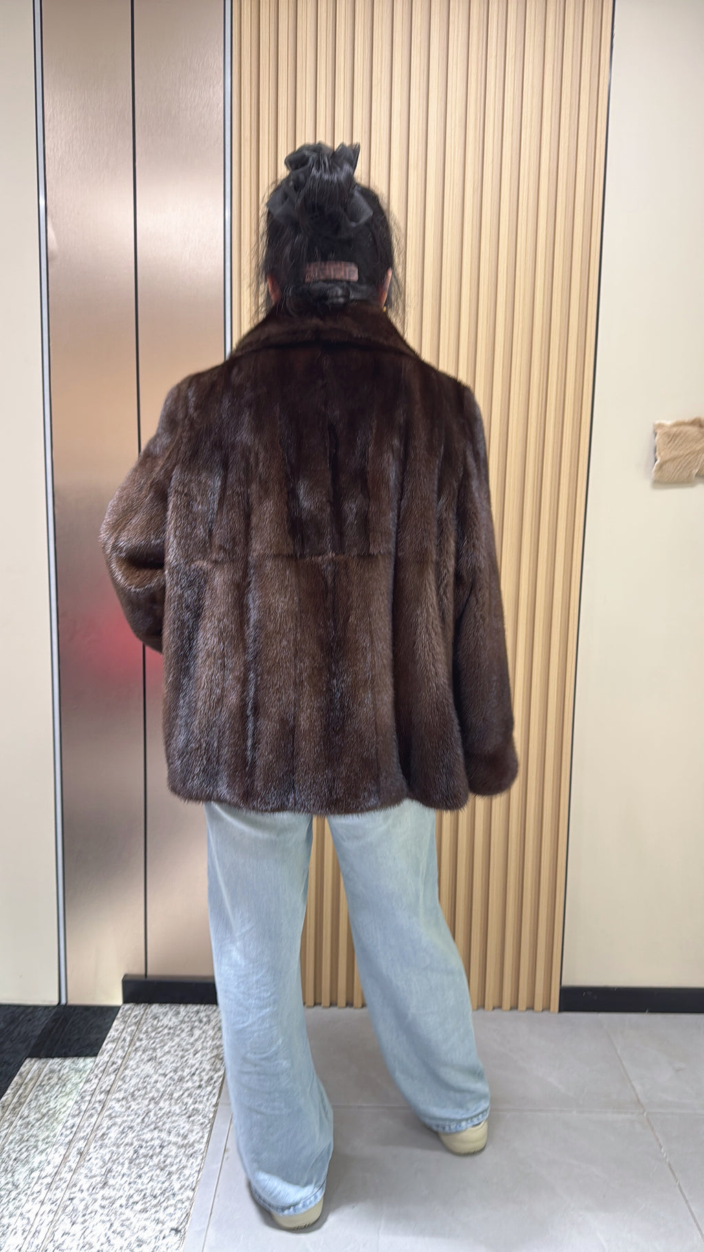 036 Brown Mink Fur Coat – Casual Fit with Lapel Collar