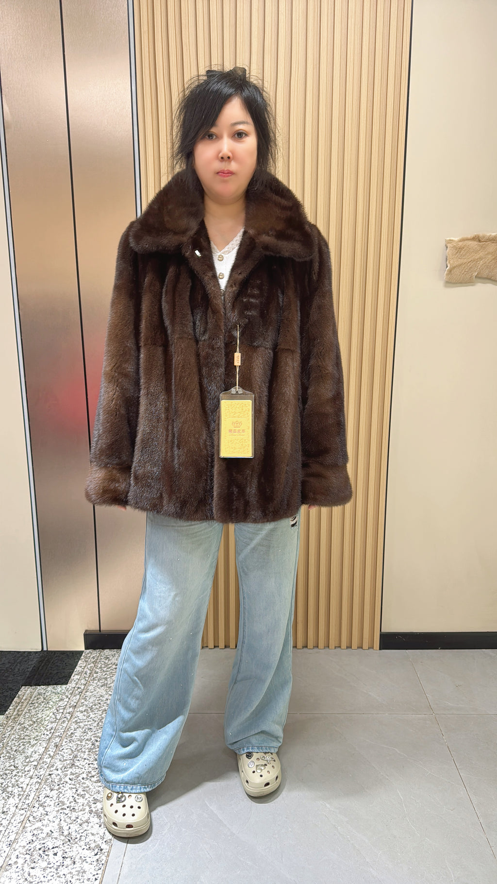 036 Brown Mink Fur Coat – Casual Fit with Lapel Collar