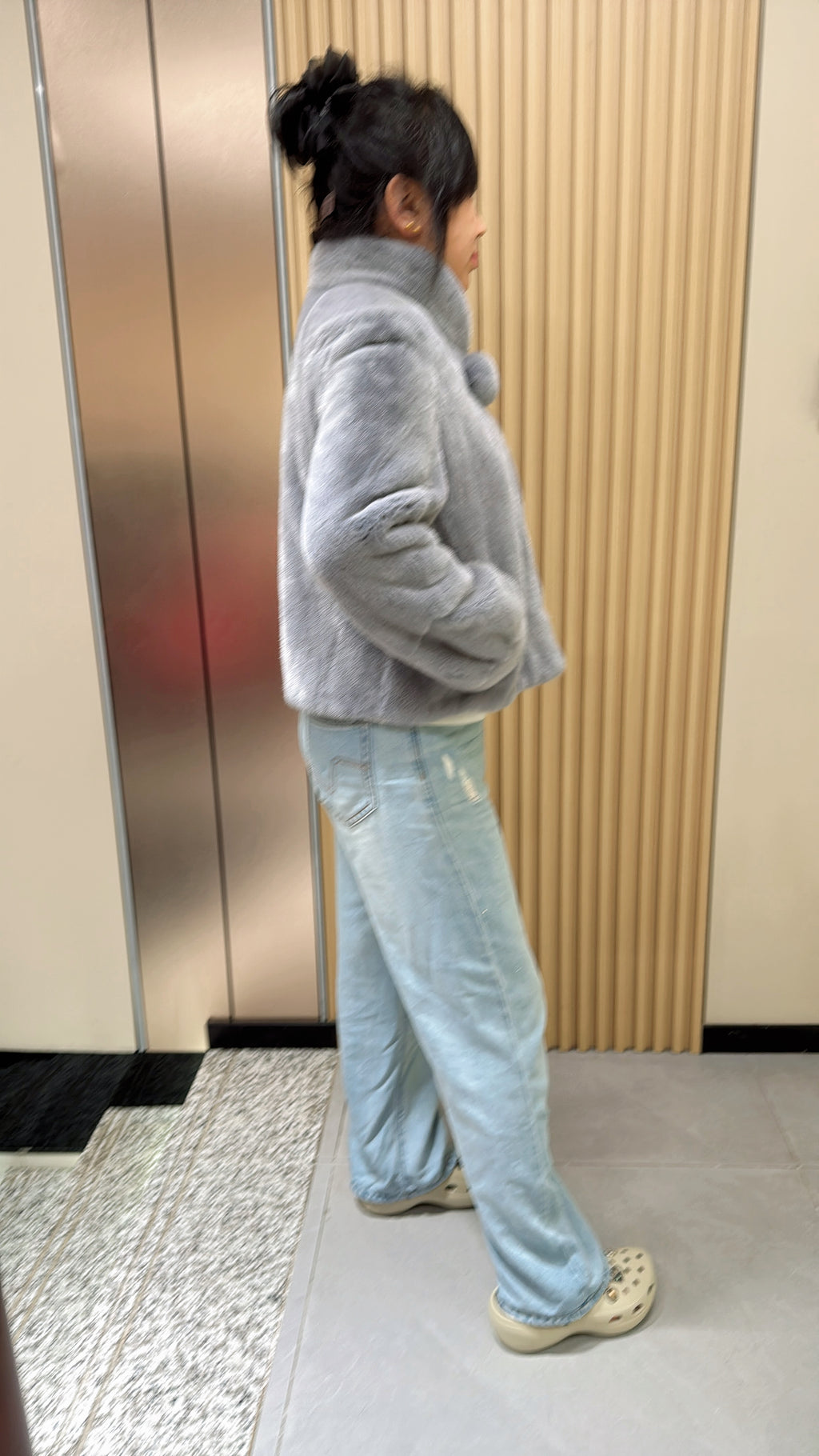 037 Grey mink fur coat featuring a stand-up collar and banded cuffs.