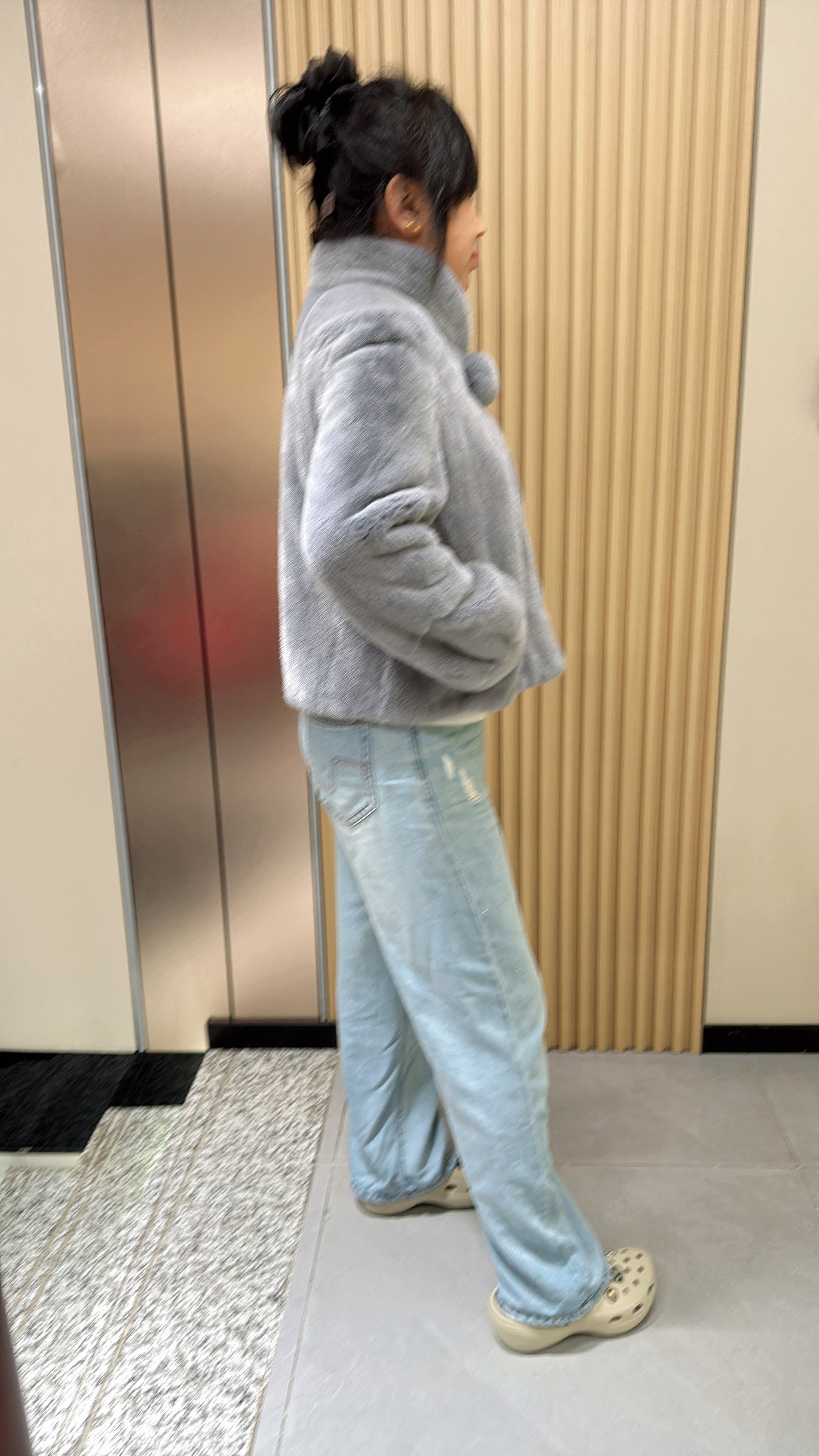 037 Grey mink fur coat featuring a stand-up collar and banded cuffs.