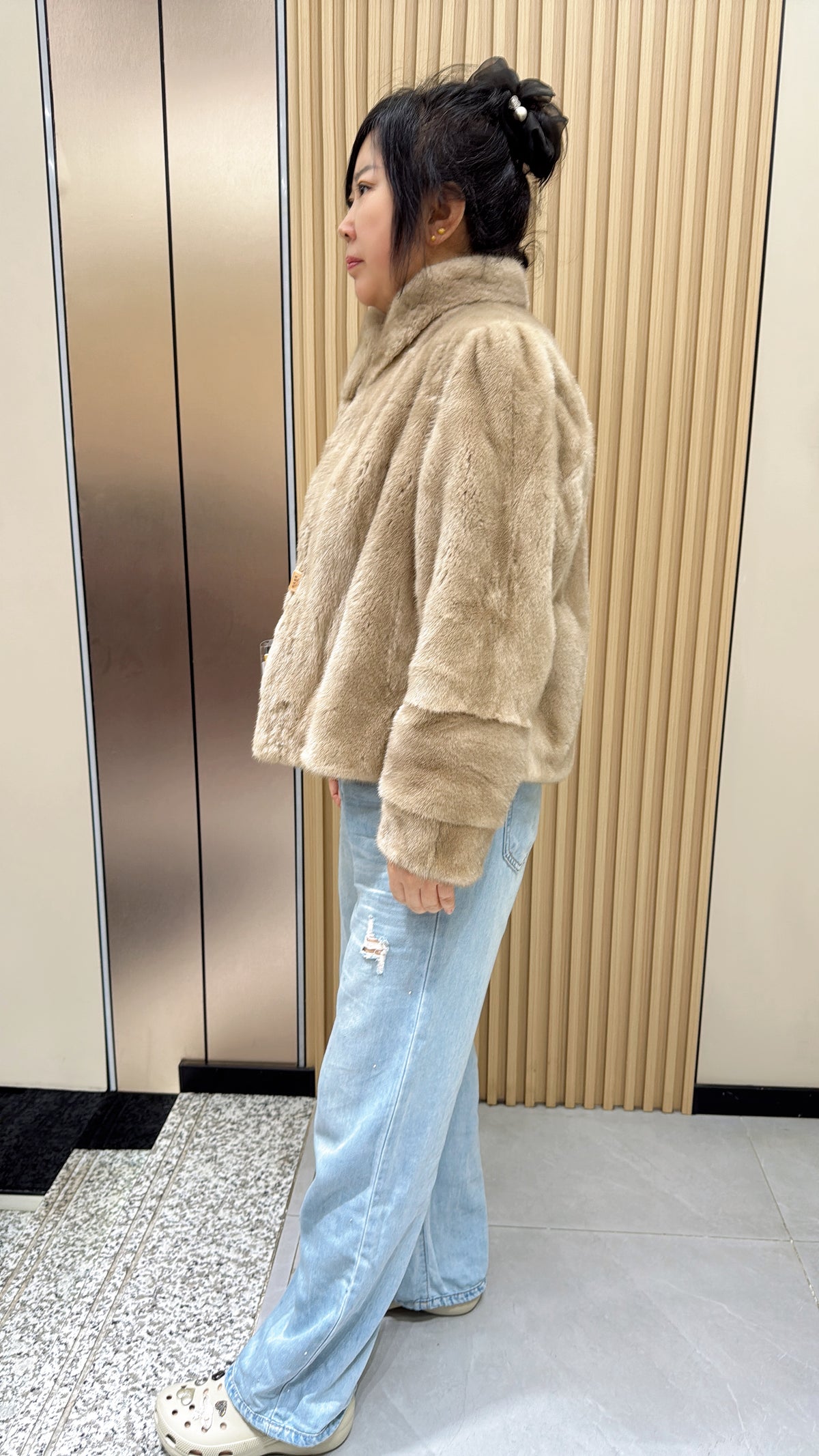 No. 026 Beige Stand-Collar Mink Fur Coat