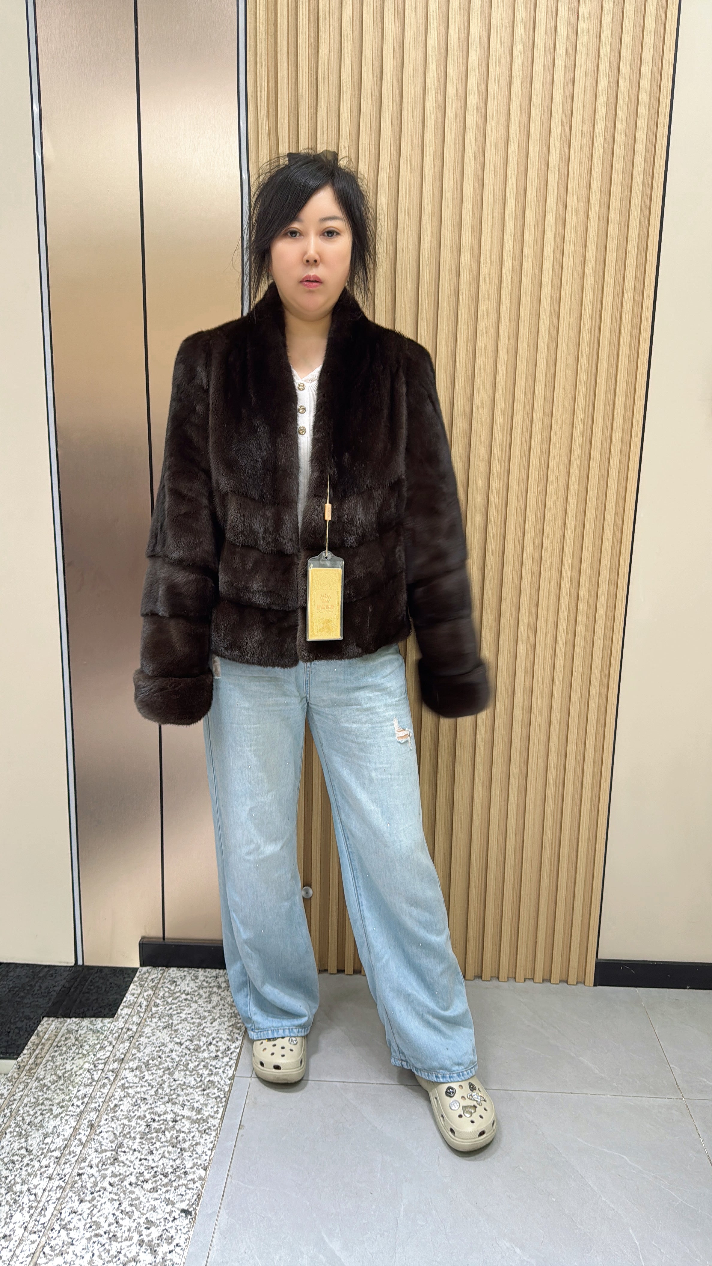 023 Brown V-neck mink fur coat (AB-style cut)
