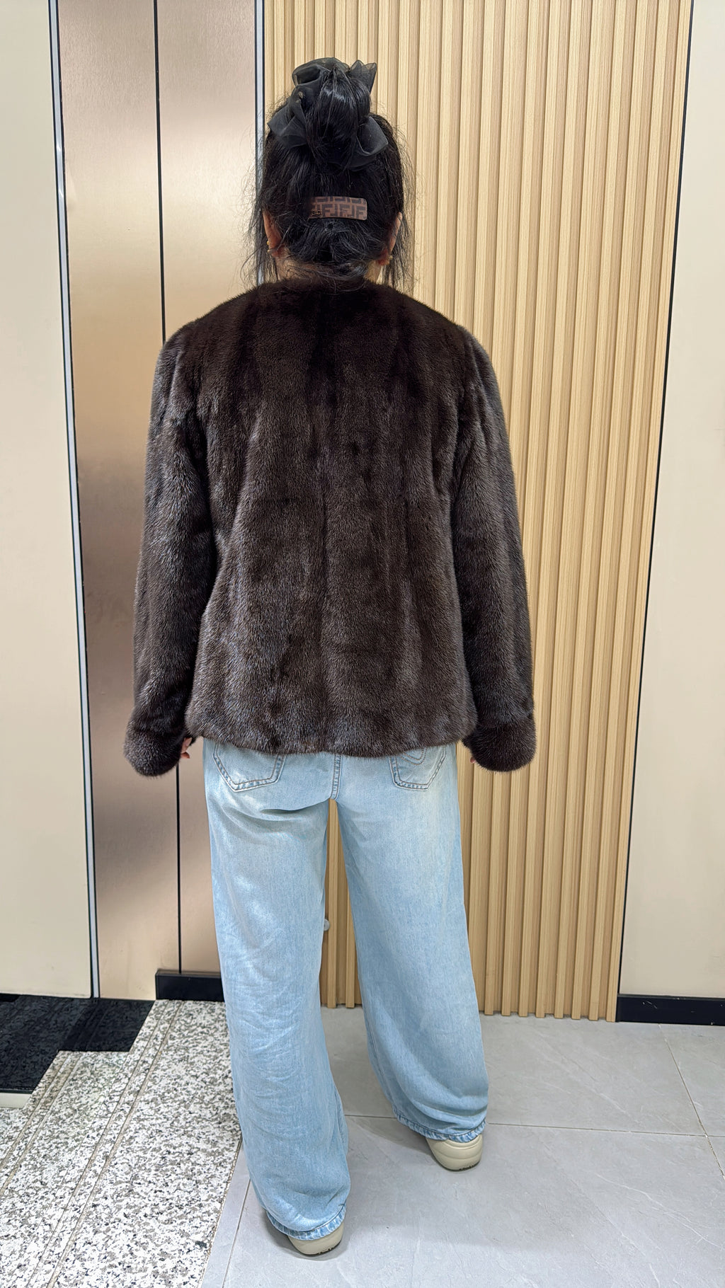 025 Brown Mink Fur Coat with Collarless Neckline