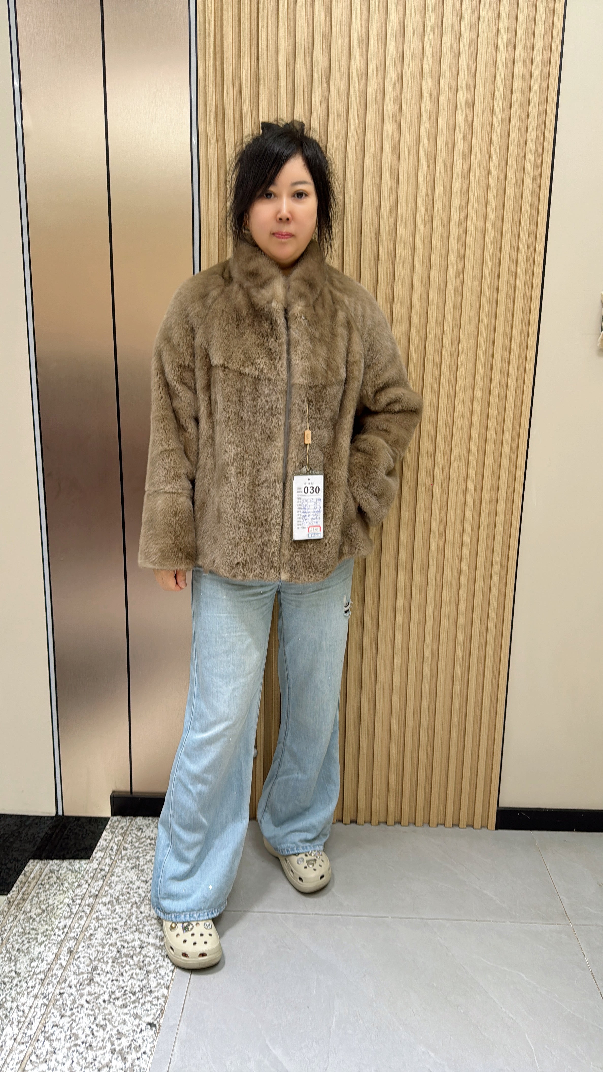 030 Latte-grey stand-collar mink fur coat.