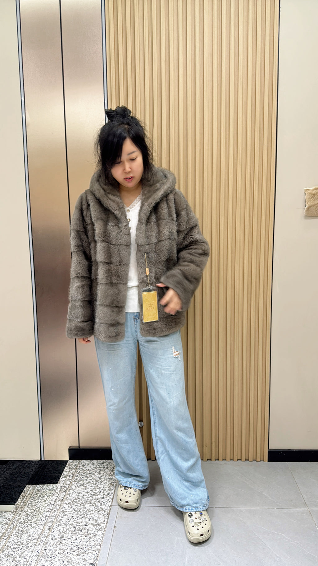 024 Grey Hooded Mink Fur Coat with Horizontal Pelts