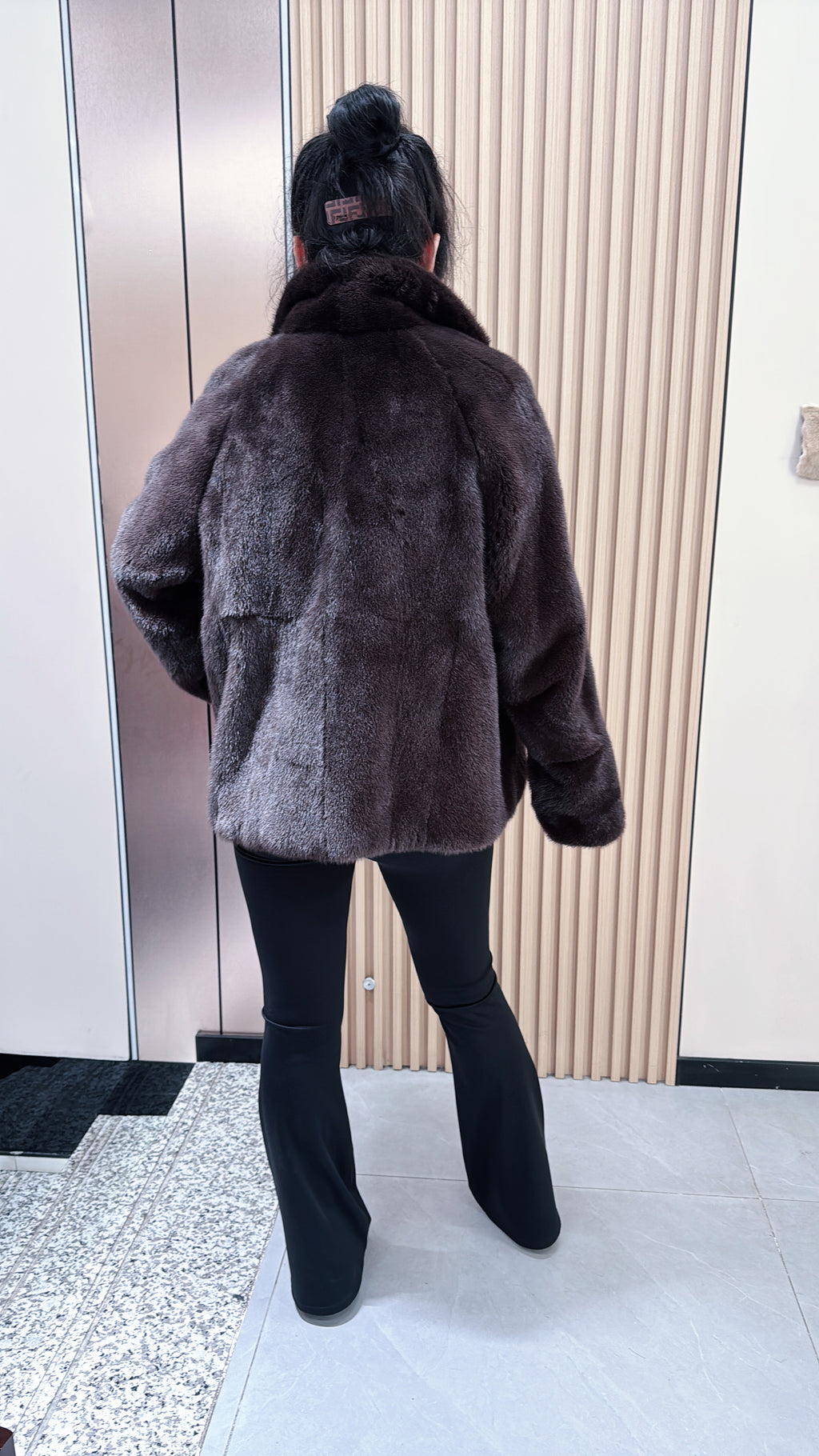 No. 050 Dark Brown Mink Fur Coat (Lapel Collar Design)
