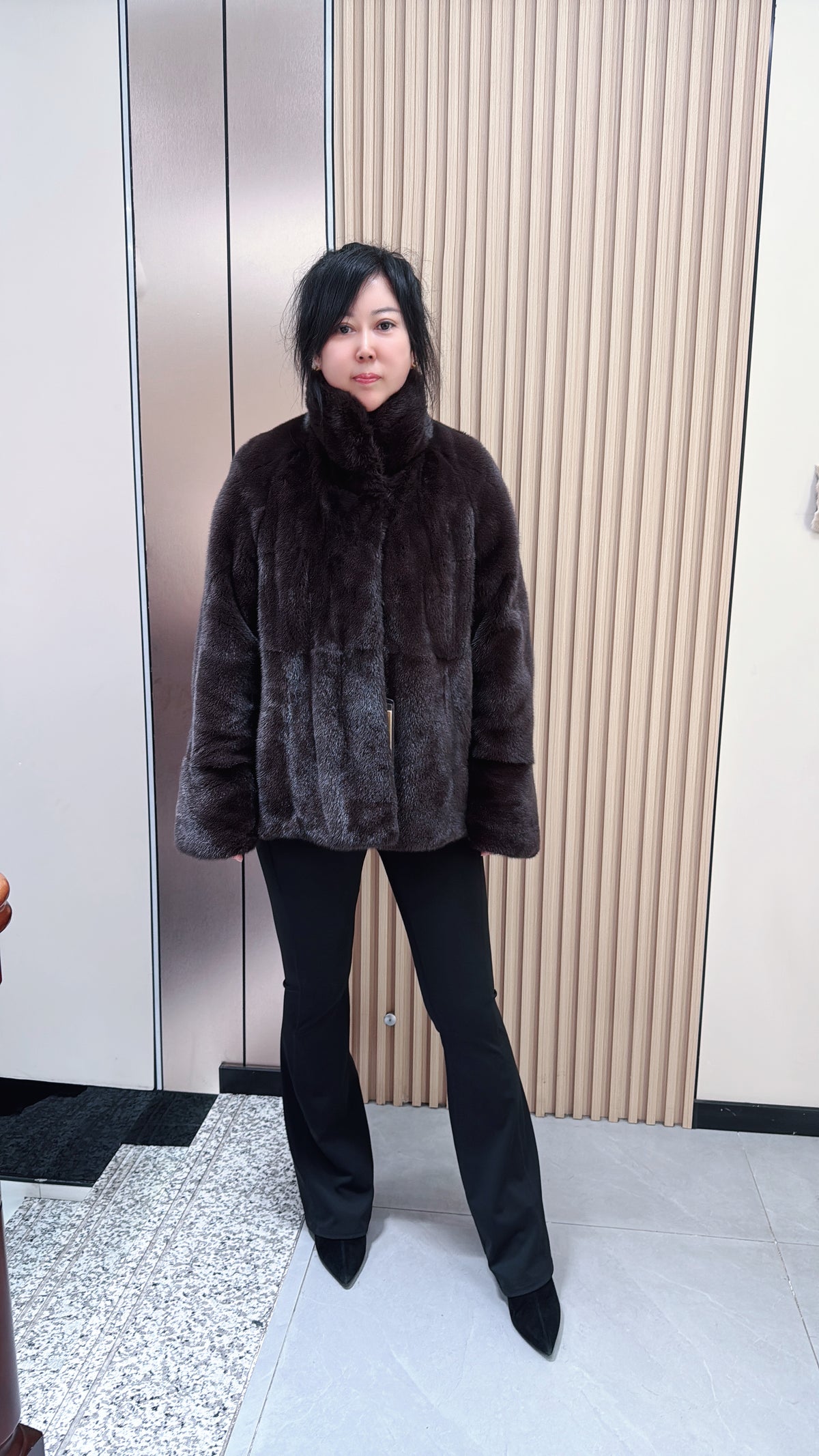 No. 050 Dark Brown Mink Fur Coat (Lapel Collar Design)