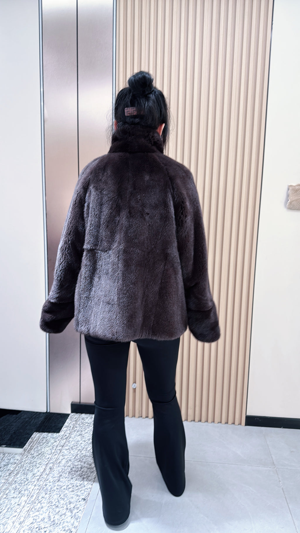No. 050 Dark Brown Mink Fur Coat (Lapel Collar Design)