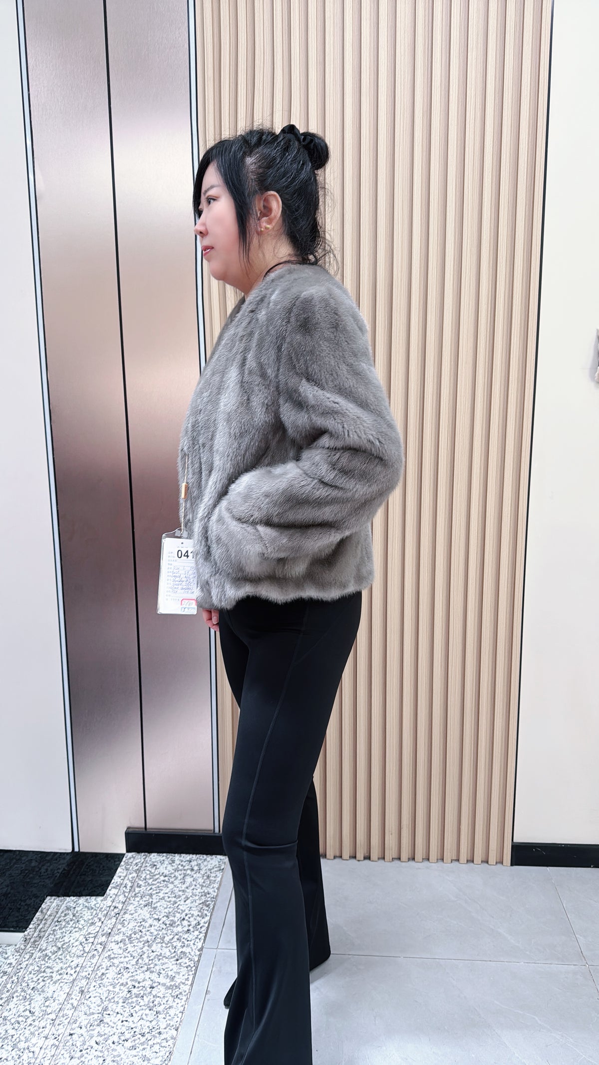 No. 041 Latte-grey V-neck mink coat