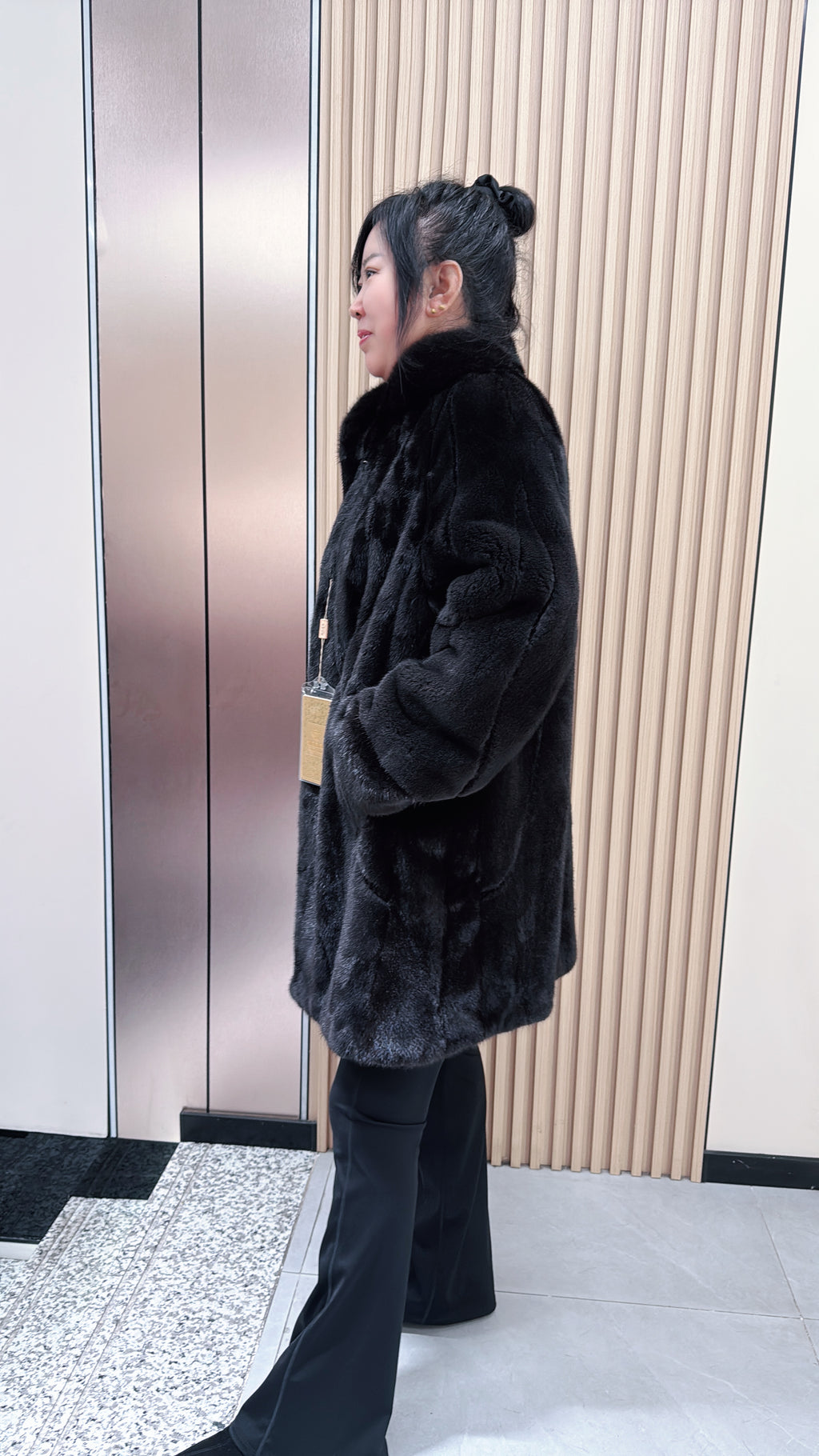 No. 040 Dark Brown Stand-Collar Mink Coat