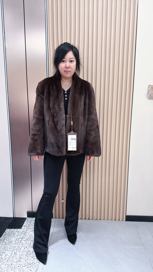 No. 038 Brown V-neck mink coat