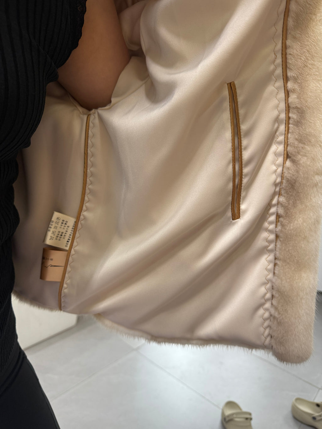 No. 060 Off-white Stand-collar Mink Fur Coat