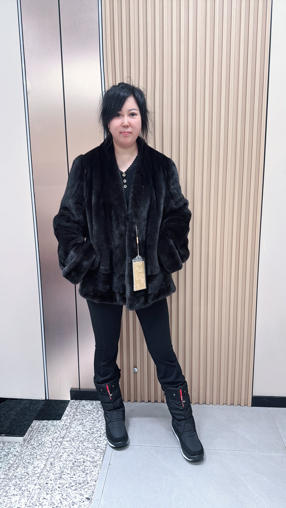 No. 059 Dark Brown V-Neck Mink Fur Coat