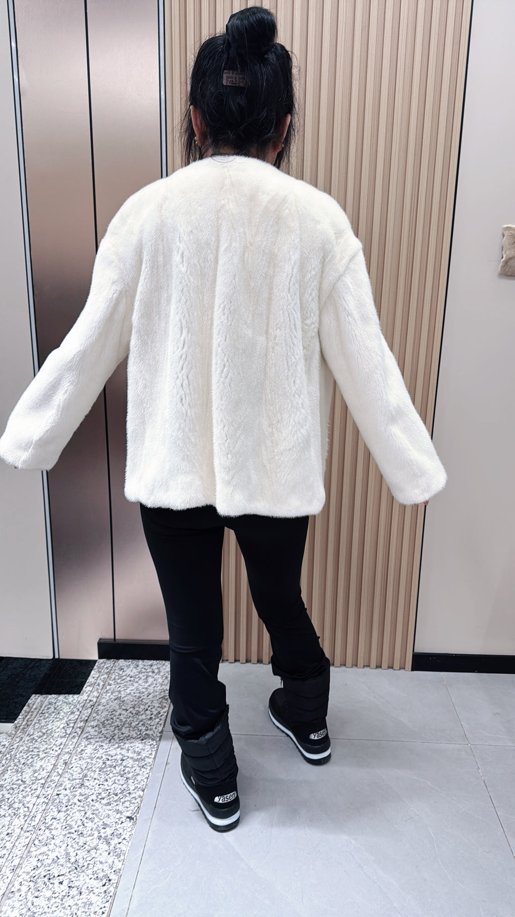 No. 066 White Mink V-Neck Fur Coat with Pearl Button Design