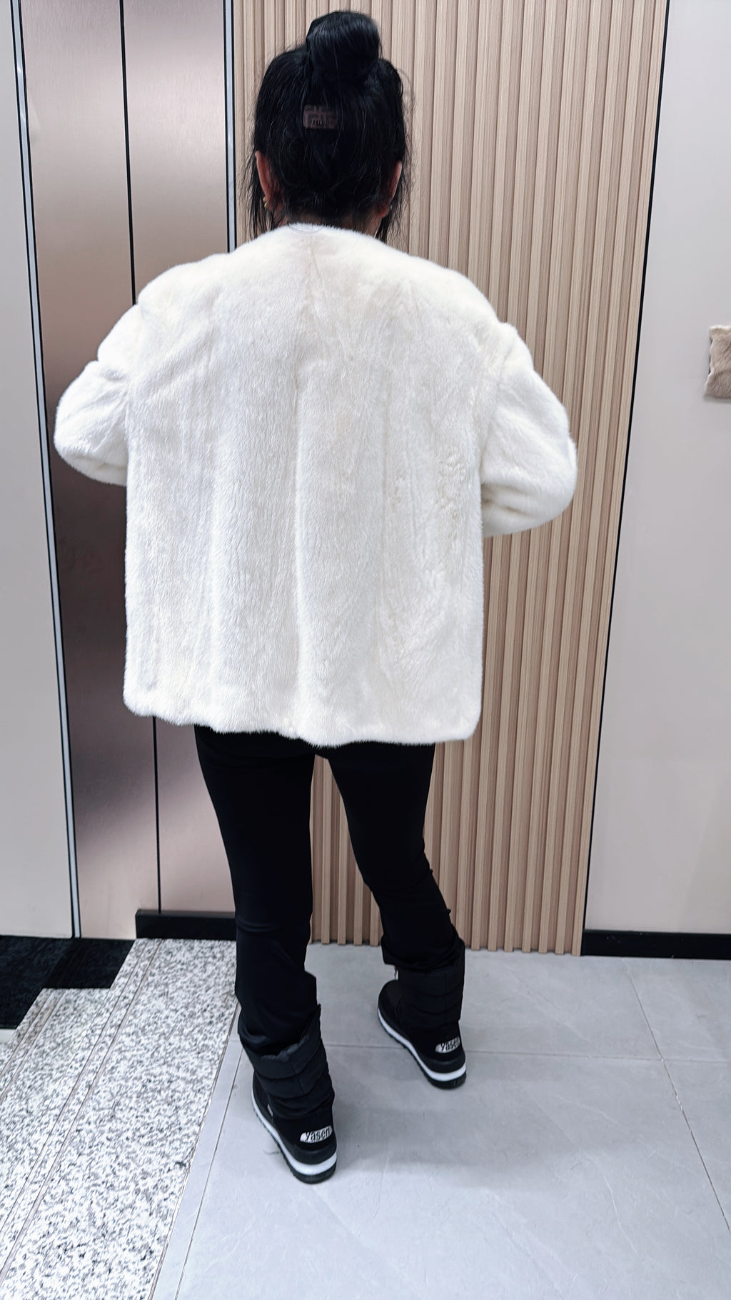No. 066 White Mink V-Neck Fur Coat with Pearl Button Design