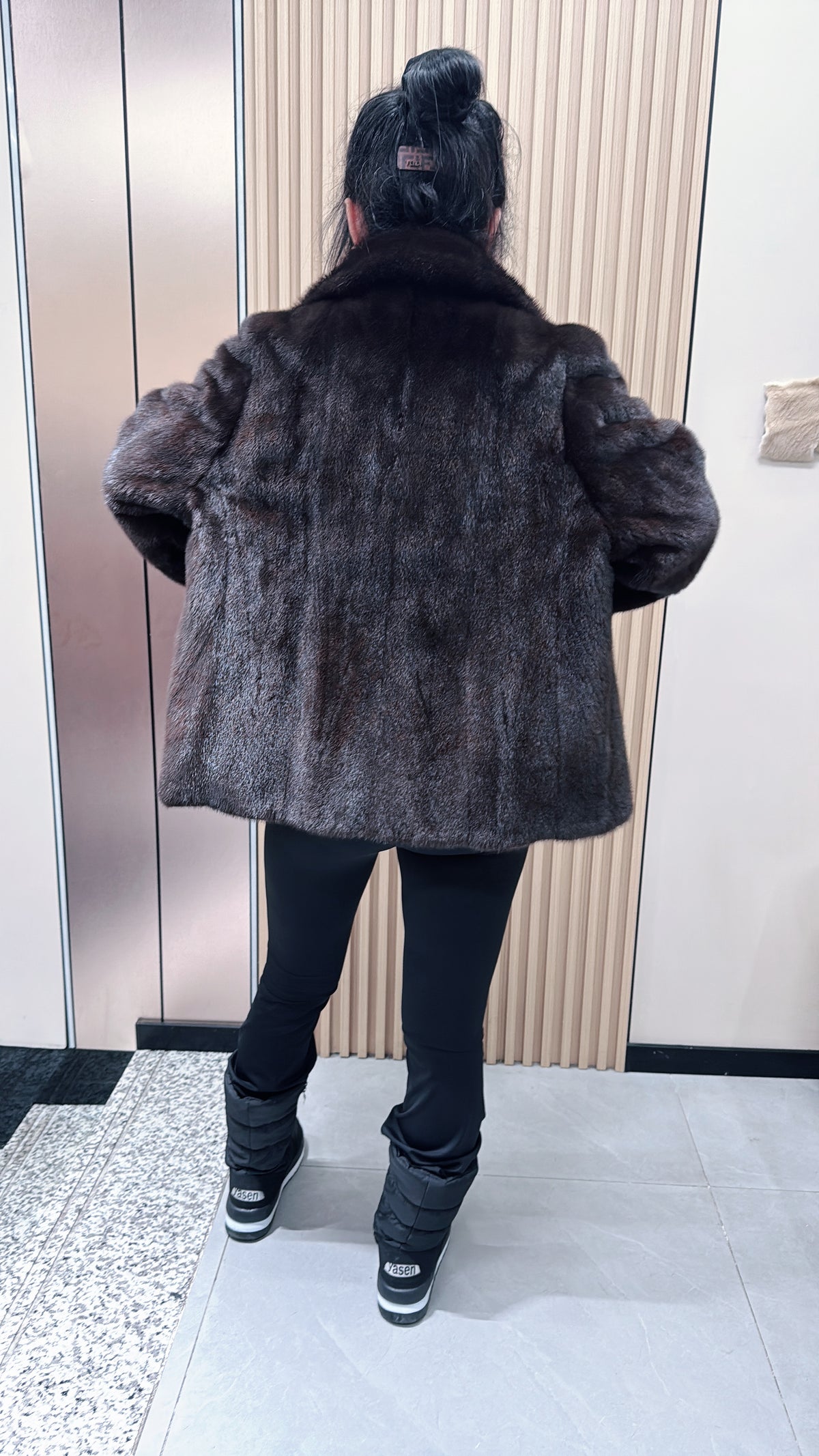 No. 063 Dark Brown Mink Fur Coat with Lapel Collar