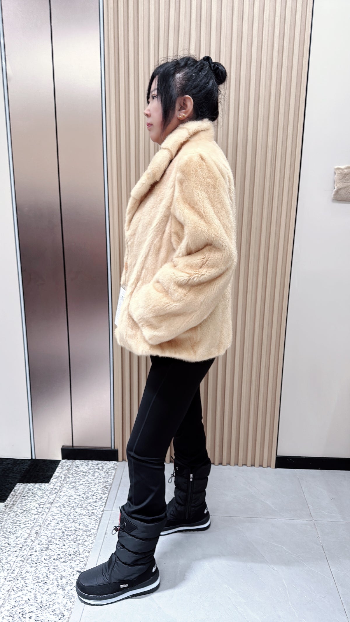 No. 062 Beige Mink Fur Coat with Pumpkin Collar