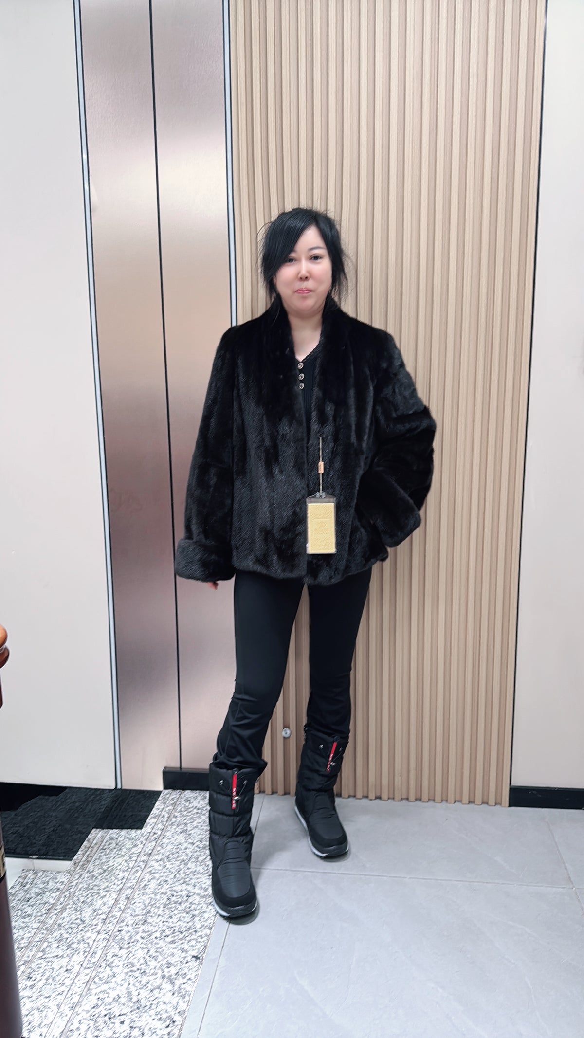 No. 061 Dark Brown V-Neck Mink Fur Coat (with Cuffed Sleeves)
