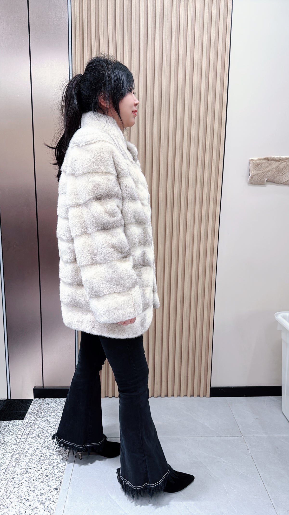 No. 082 White Cross Mink Fur Coat with Stand Collar and Horizontal Design