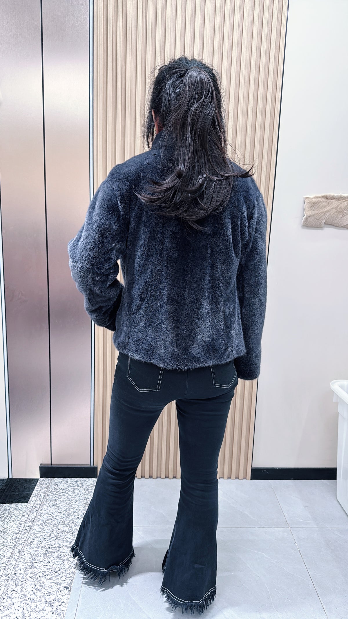 No. 072 Dark grey mink fur coat featuring a stand collar and zip closure.