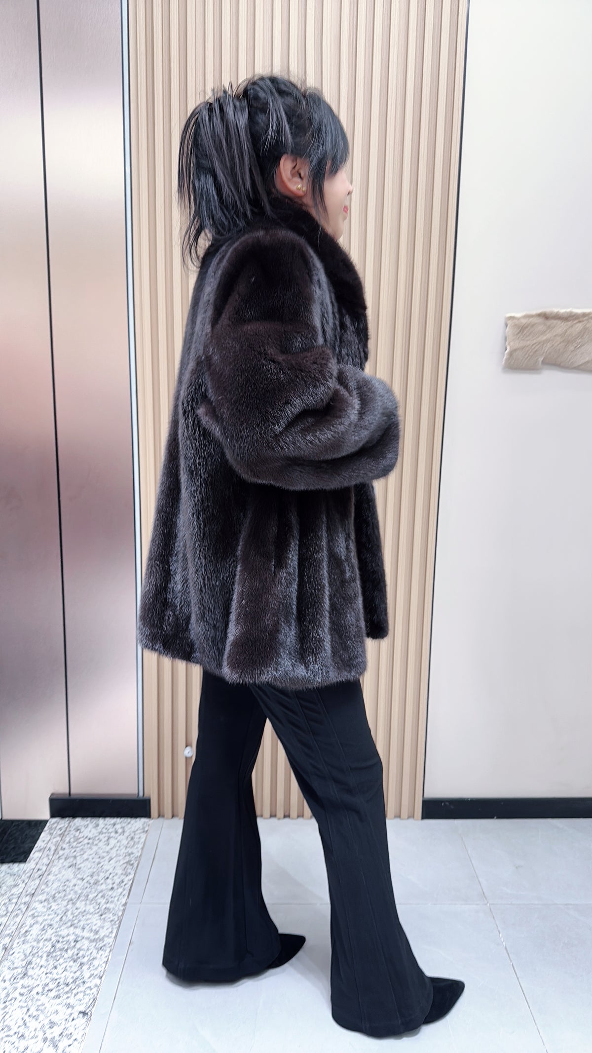 No. 102 Dark Brown Stand-Collar Mink Fur Coat