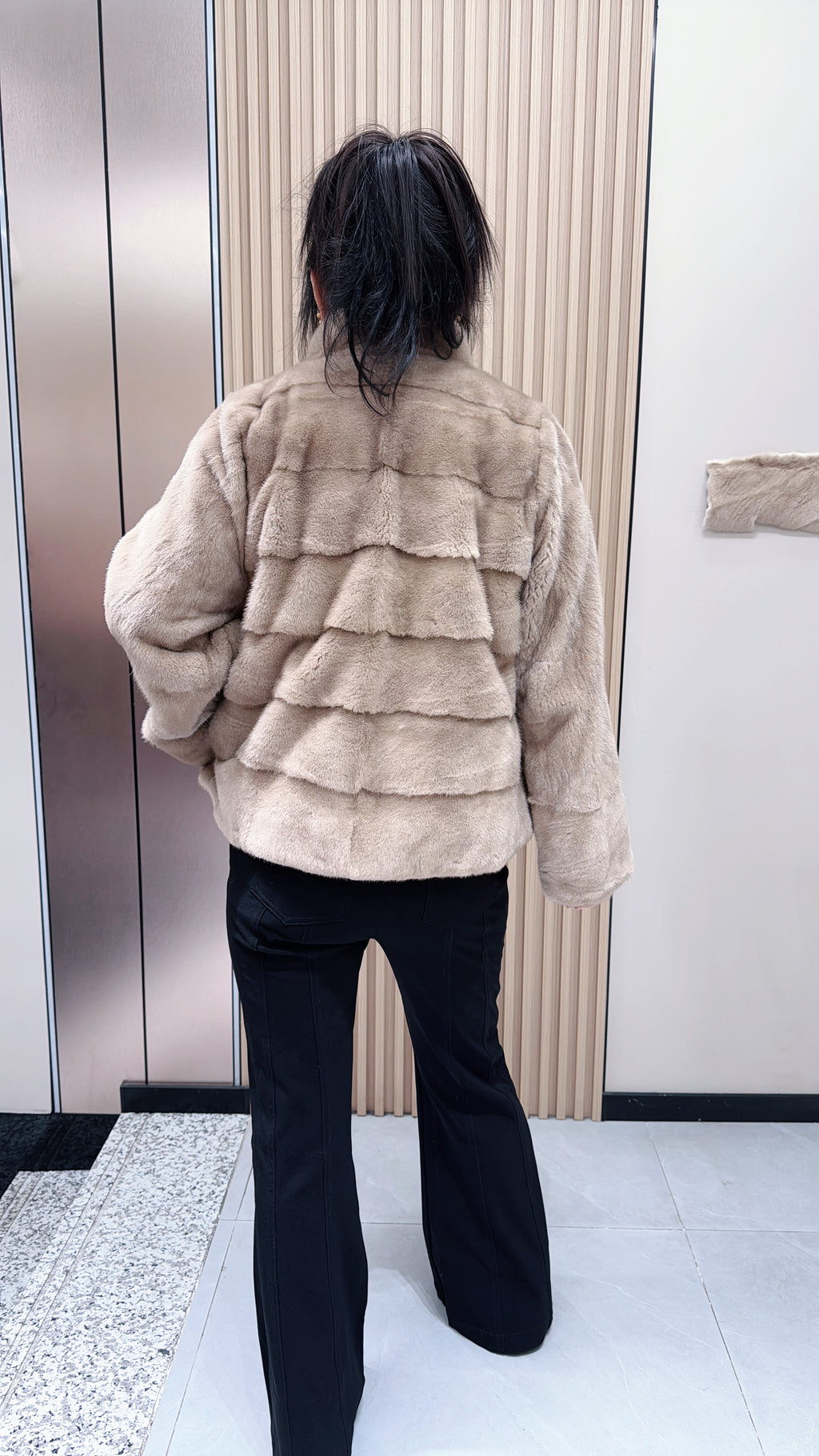 No. 142 Deep Beige Stand-Collar Horizontal-Panel Mink Fur Coat