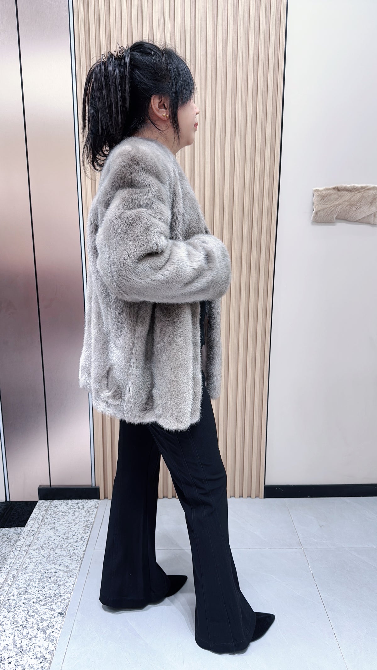 No. 144 Grey V-neck mink fur coat