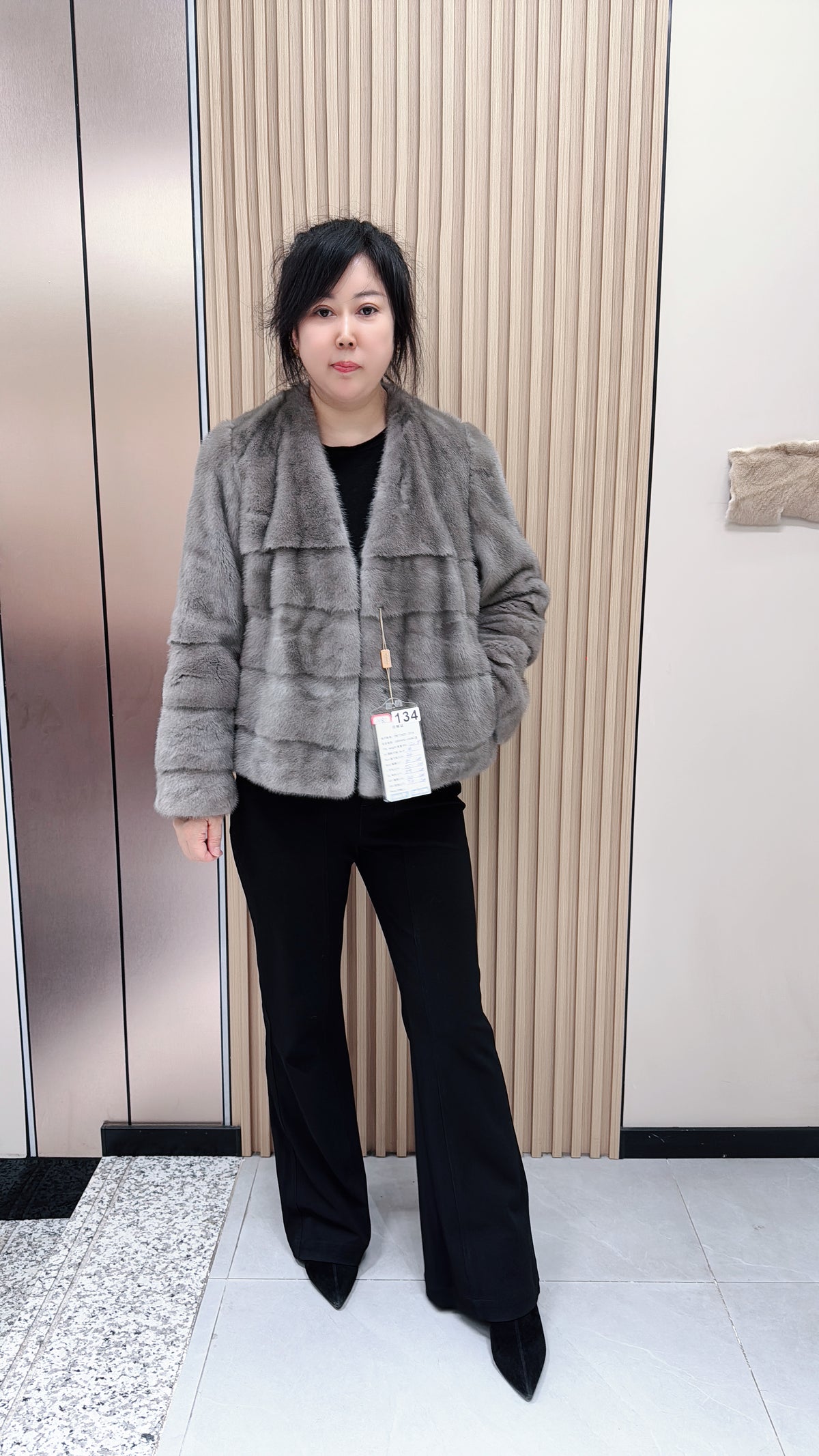 No. 134 Grey V-neck mink fur coat featuring an AB panel design.