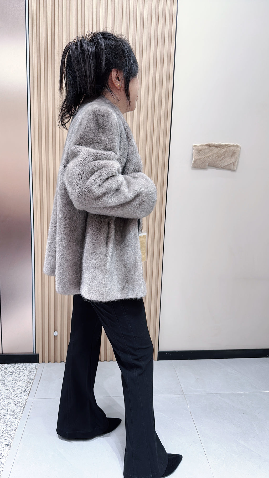No. 131 Grey V-neck mink fur coat