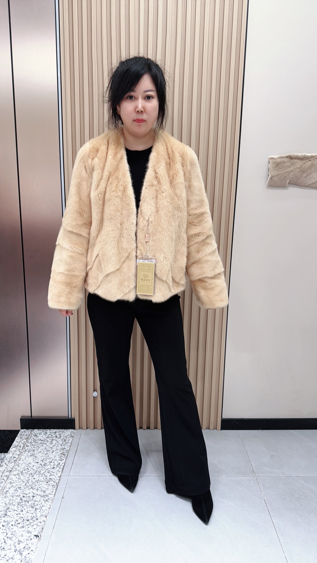 No. 120 Beige V-neck mink fur coat